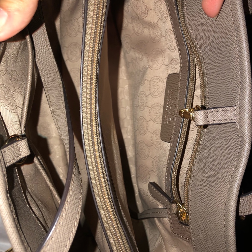 brand new bag. never used. in gray condition. - Picture 4 of 5
